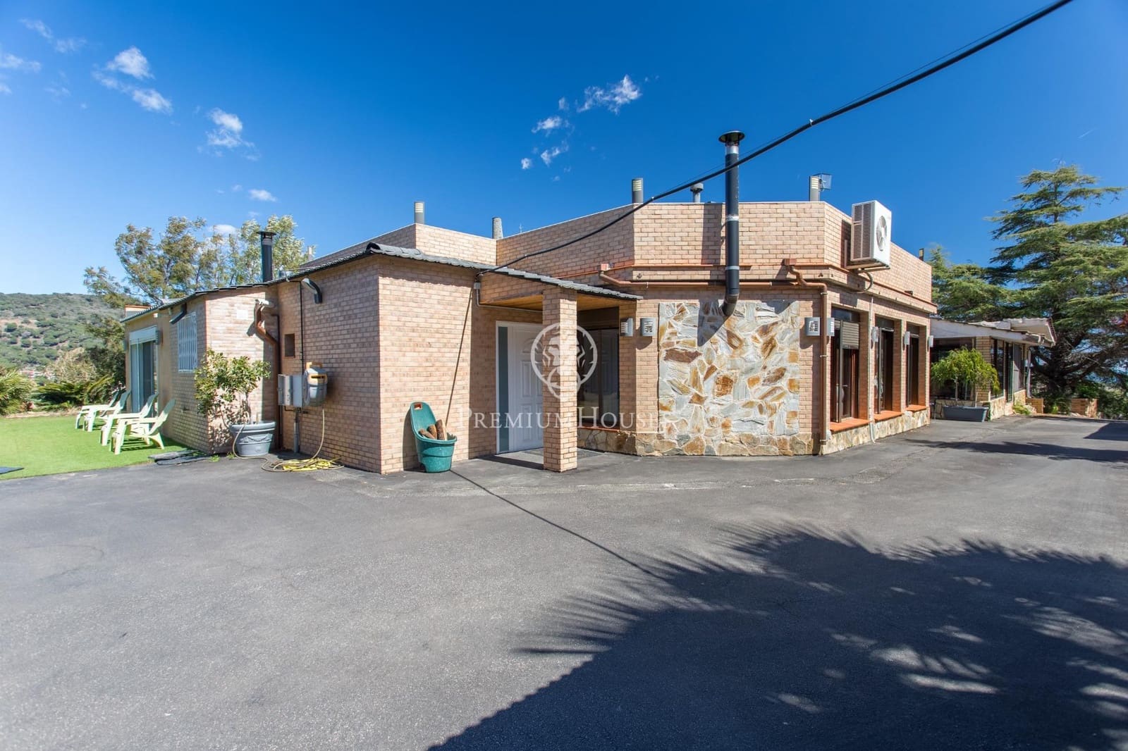 12 slaapkamer Finca/Landhuis te koop in Alella met zwembad garage - € 1.395.000 (Ref: 9436310)