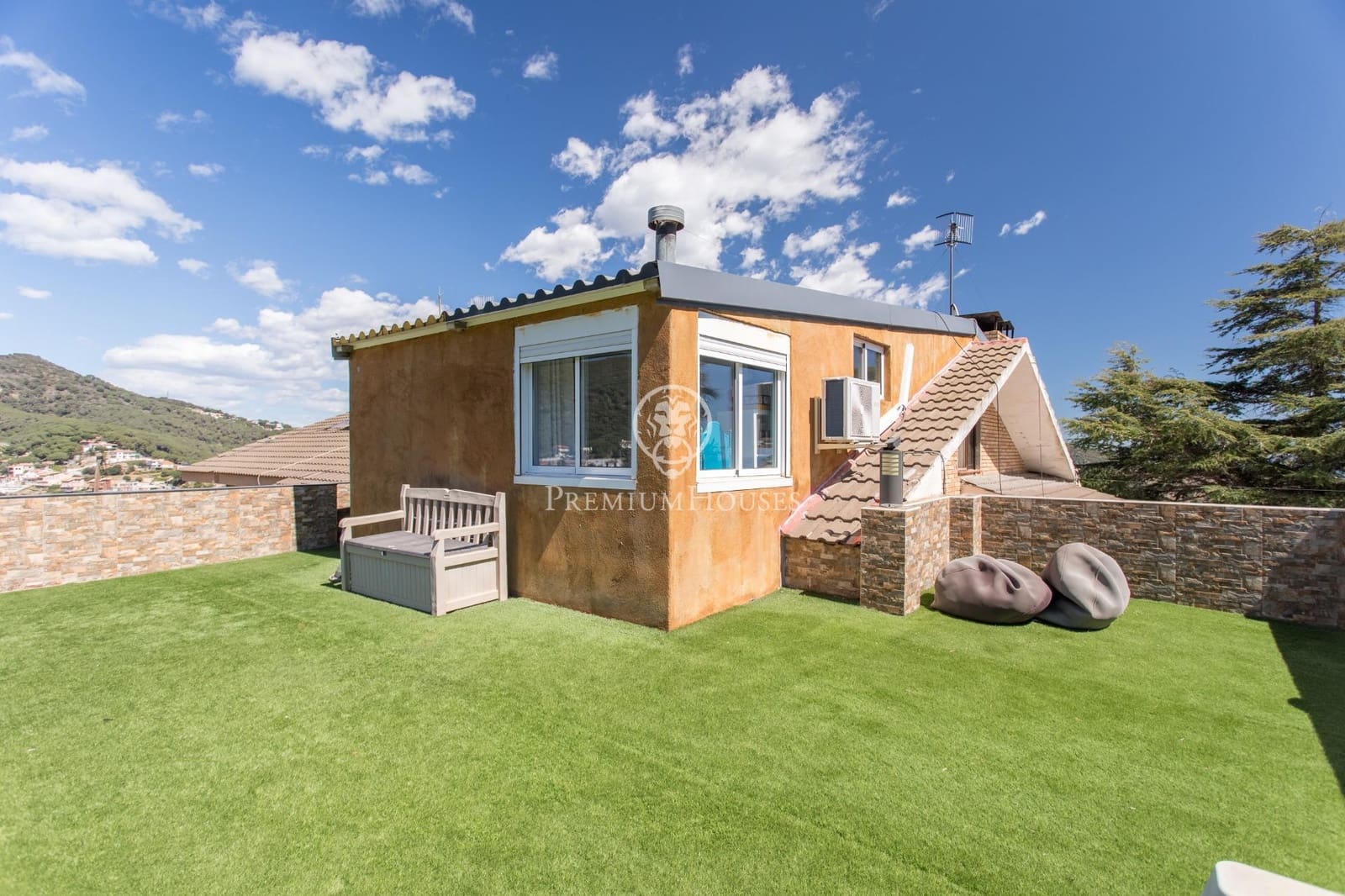 12 slaapkamer Finca/Landhuis te koop in Alella met zwembad garage - € 1.395.000 (Ref: 9436310)