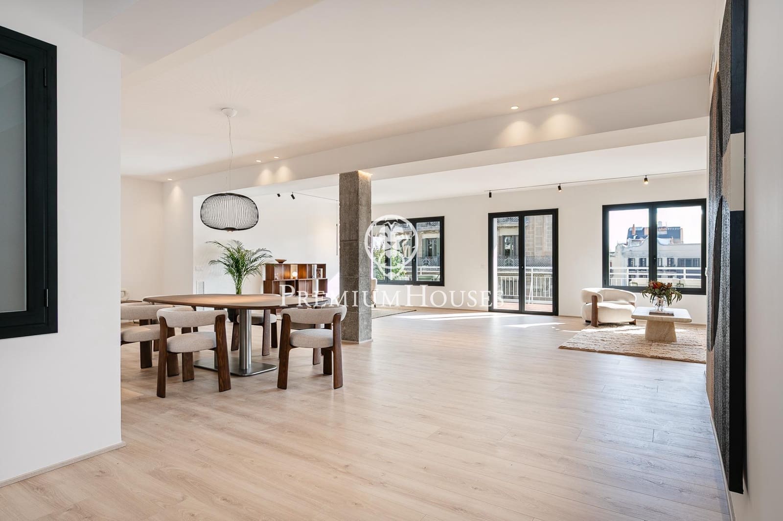 4 soverom Leilighet til salgs i Barcelona by med garasje - € 2 300 000 (Ref: 9437811)