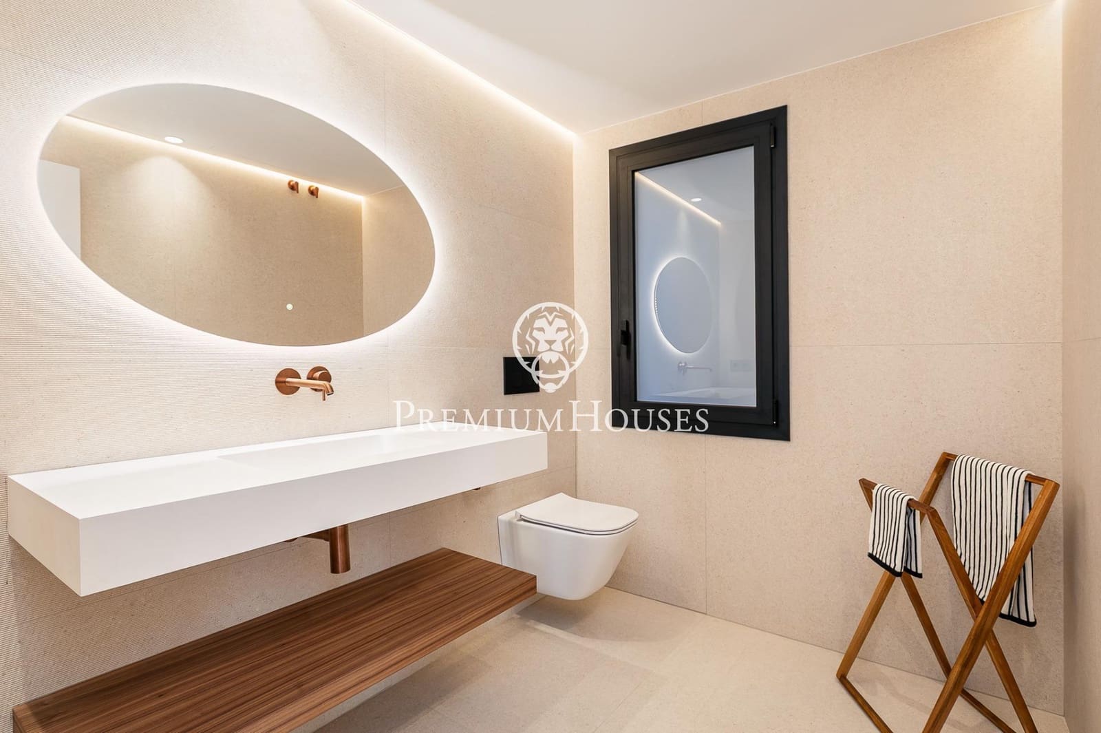 4 soverom Leilighet til salgs i Barcelona by med garasje - € 2 300 000 (Ref: 9437811)