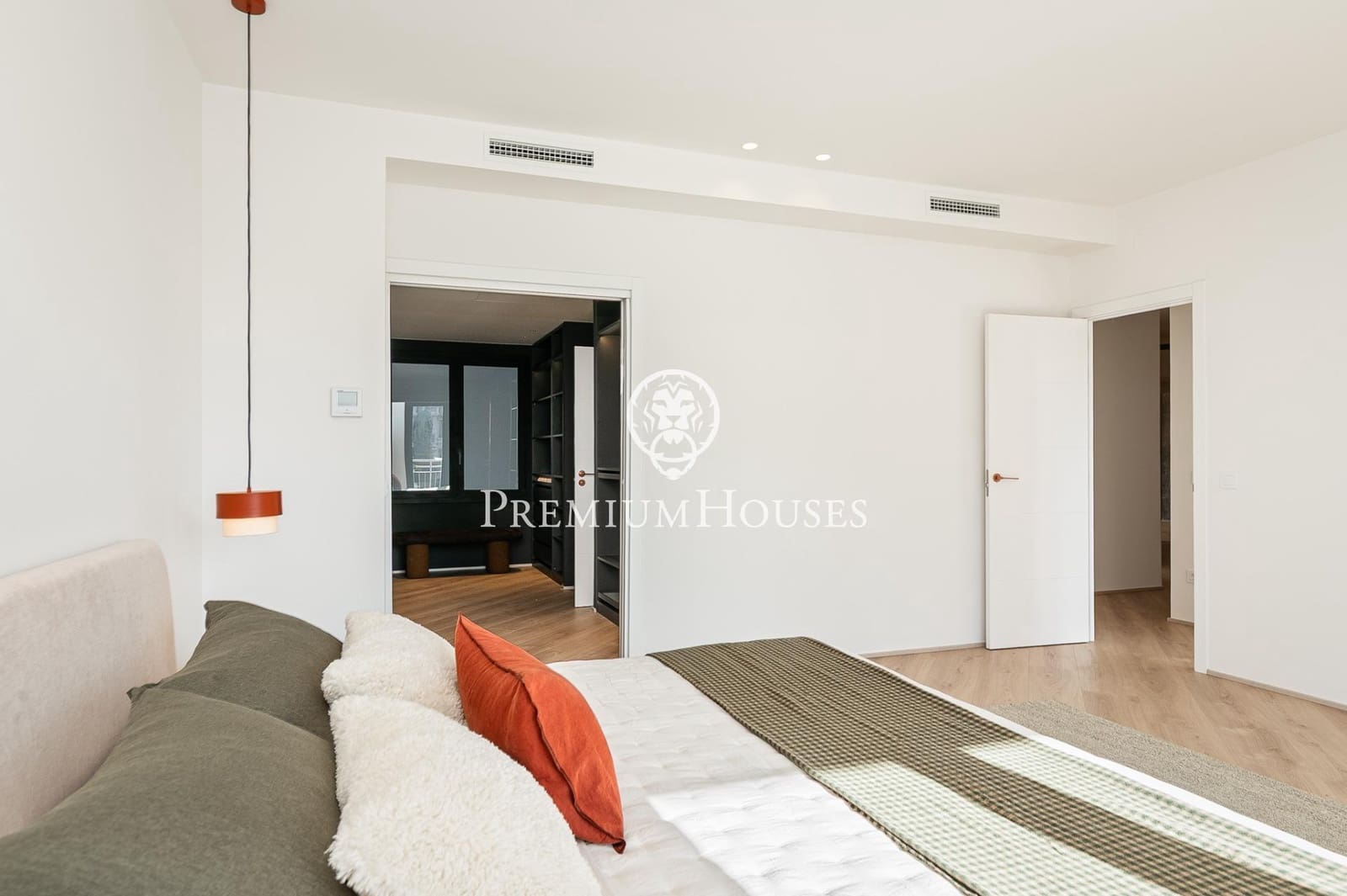 4 soverom Leilighet til salgs i Barcelona by med garasje - € 2 300 000 (Ref: 9437811)