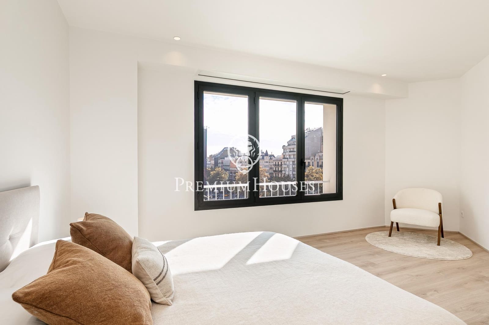 4 soverom Leilighet til salgs i Barcelona by med garasje - € 2 300 000 (Ref: 9437811)