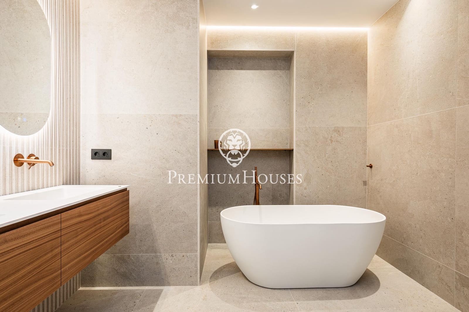 4 soverom Leilighet til salgs i Barcelona by med garasje - € 2 300 000 (Ref: 9437811)