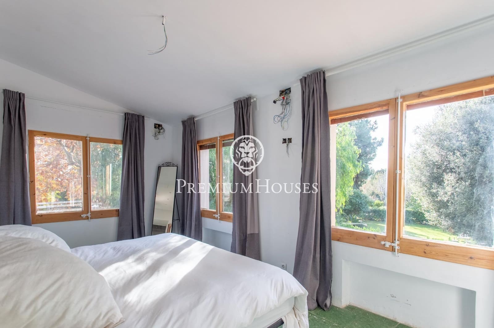 8 slaapkamer Villa te koop in Sant Andreu de Llavaneres met zwembad - € 837.000 (Ref: 9446327)