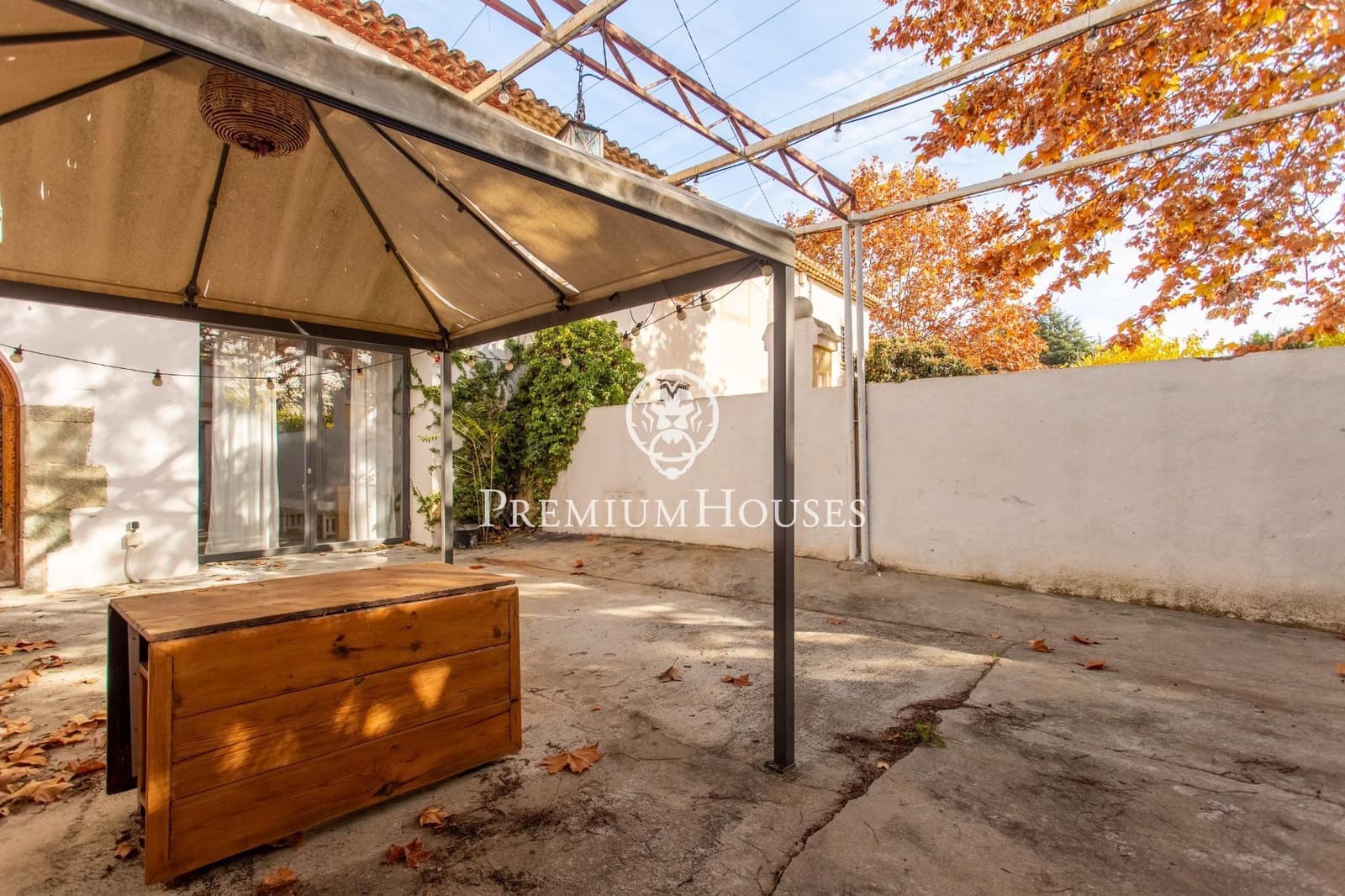 8 slaapkamer Villa te koop in Sant Andreu de Llavaneres met zwembad - € 837.000 (Ref: 9446327)