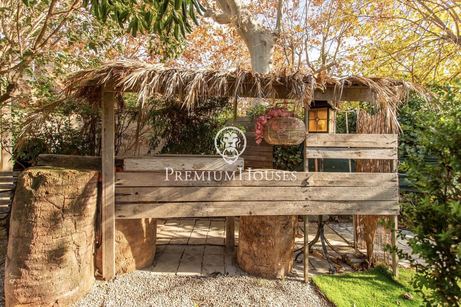 8 slaapkamer Villa te koop in Sant Andreu de Llavaneres met zwembad - € 837.000 (Ref: 9446327)