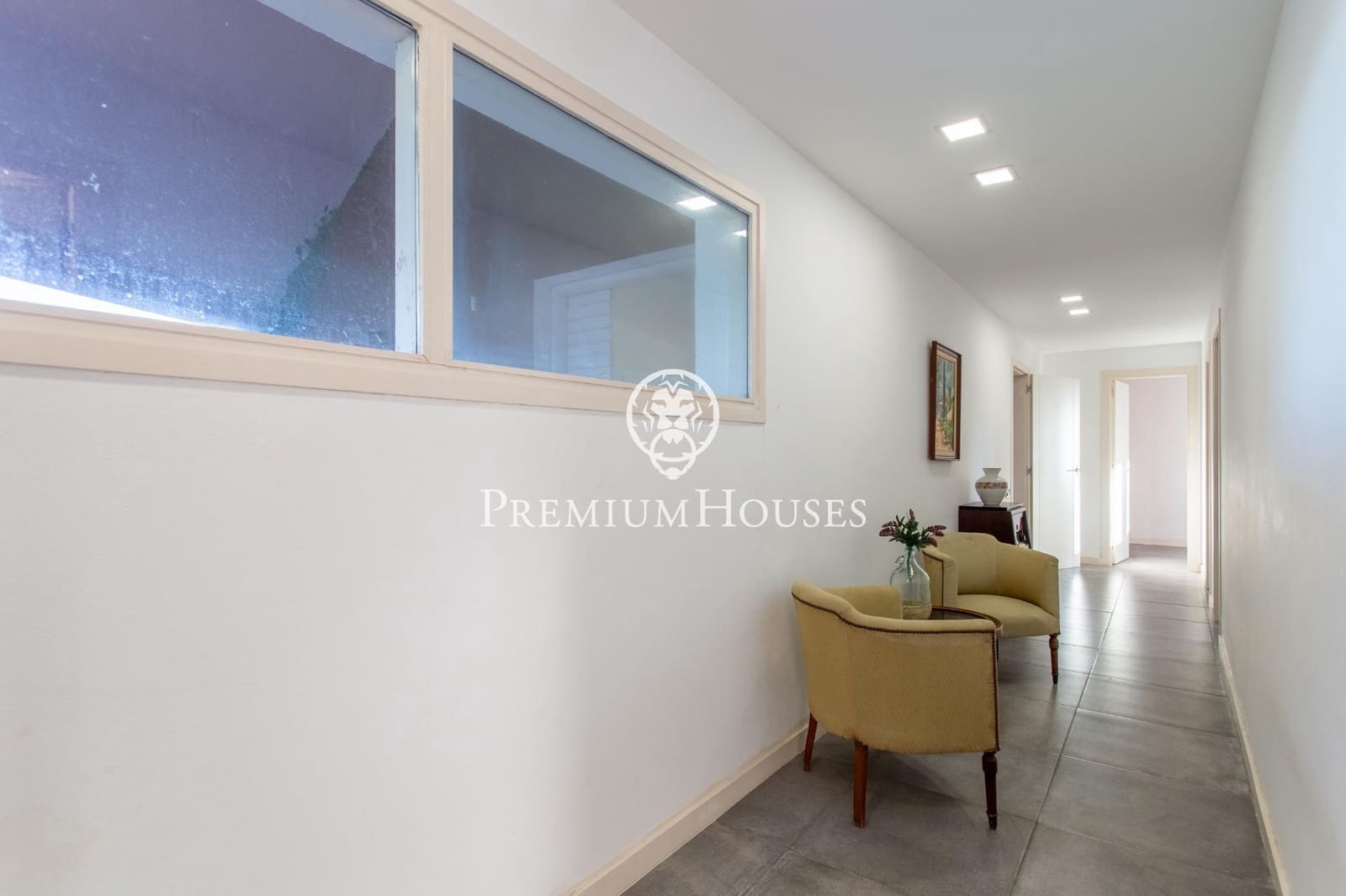 4 makuuhuone Huvila myytävänä paikassa Mataro mukana 
autotalli - 645 000 € (Ref: 9446328)