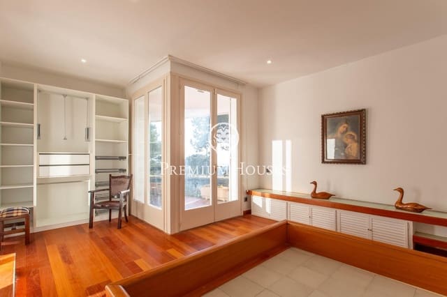 4 soverom Villa til salgs i Mataró med garasje - € 645 000 (Ref: 9446328)