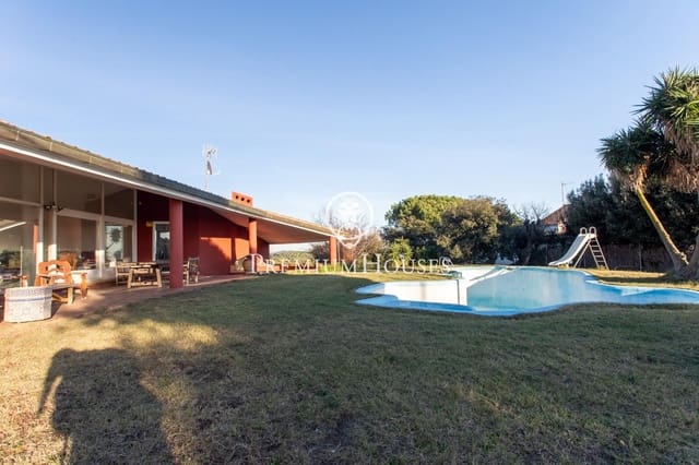 4 soverom Villa til salgs i Mataró med garasje - € 645 000 (Ref: 9446328)