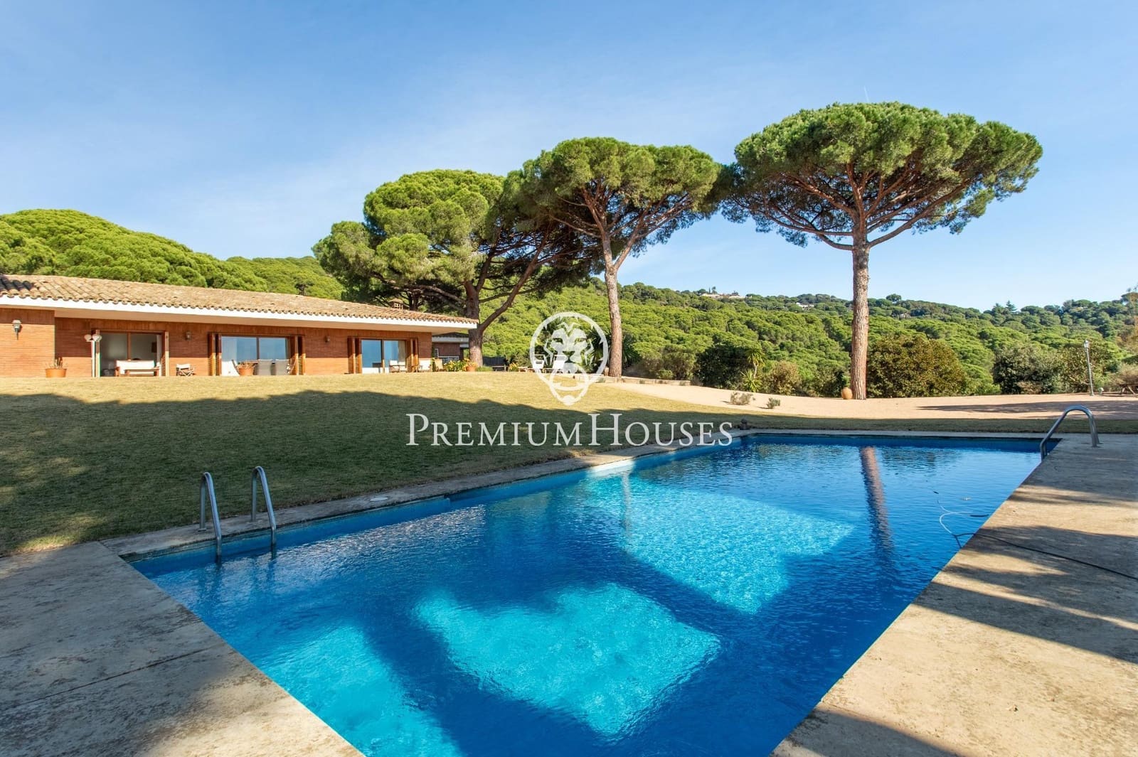 5 sovrum Villa till salu i Sant Andreu de Llavaneres med pool garage - 1 450 000 € (Ref: 9446329)