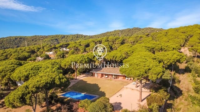 5 sovrum Villa till salu i Sant Andreu de Llavaneres med pool garage - 1 450 000 € (Ref: 9446329)