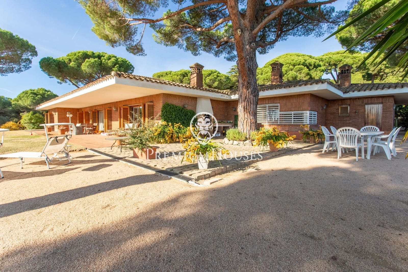 5 sovrum Villa till salu i Sant Andreu de Llavaneres med pool garage - 1 450 000 € (Ref: 9446329)