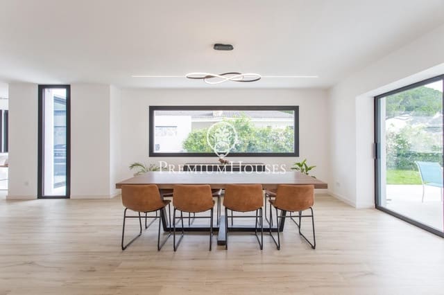 8 soverom Villa til salgs i Sant Andreu de Llavaneres med svømmebasseng garasje - € 2 475 000 (Ref: 9446330)