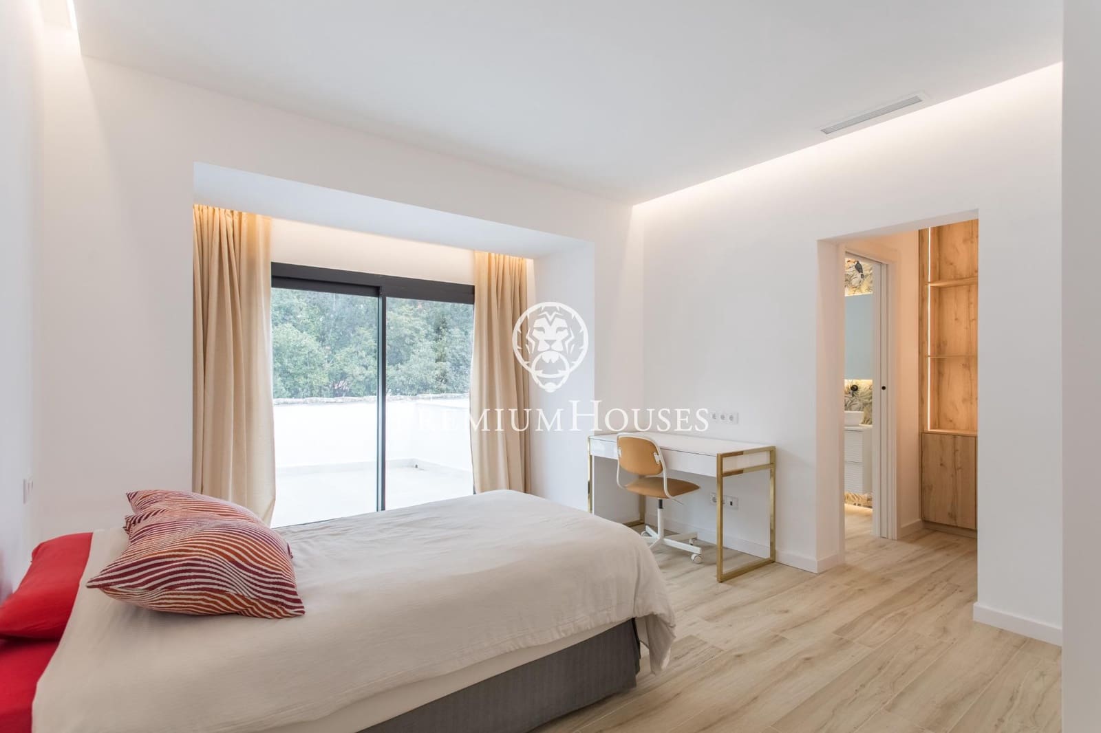 8 soverom Villa til salgs i Sant Andreu de Llavaneres med svømmebasseng garasje - € 2 475 000 (Ref: 9446330)