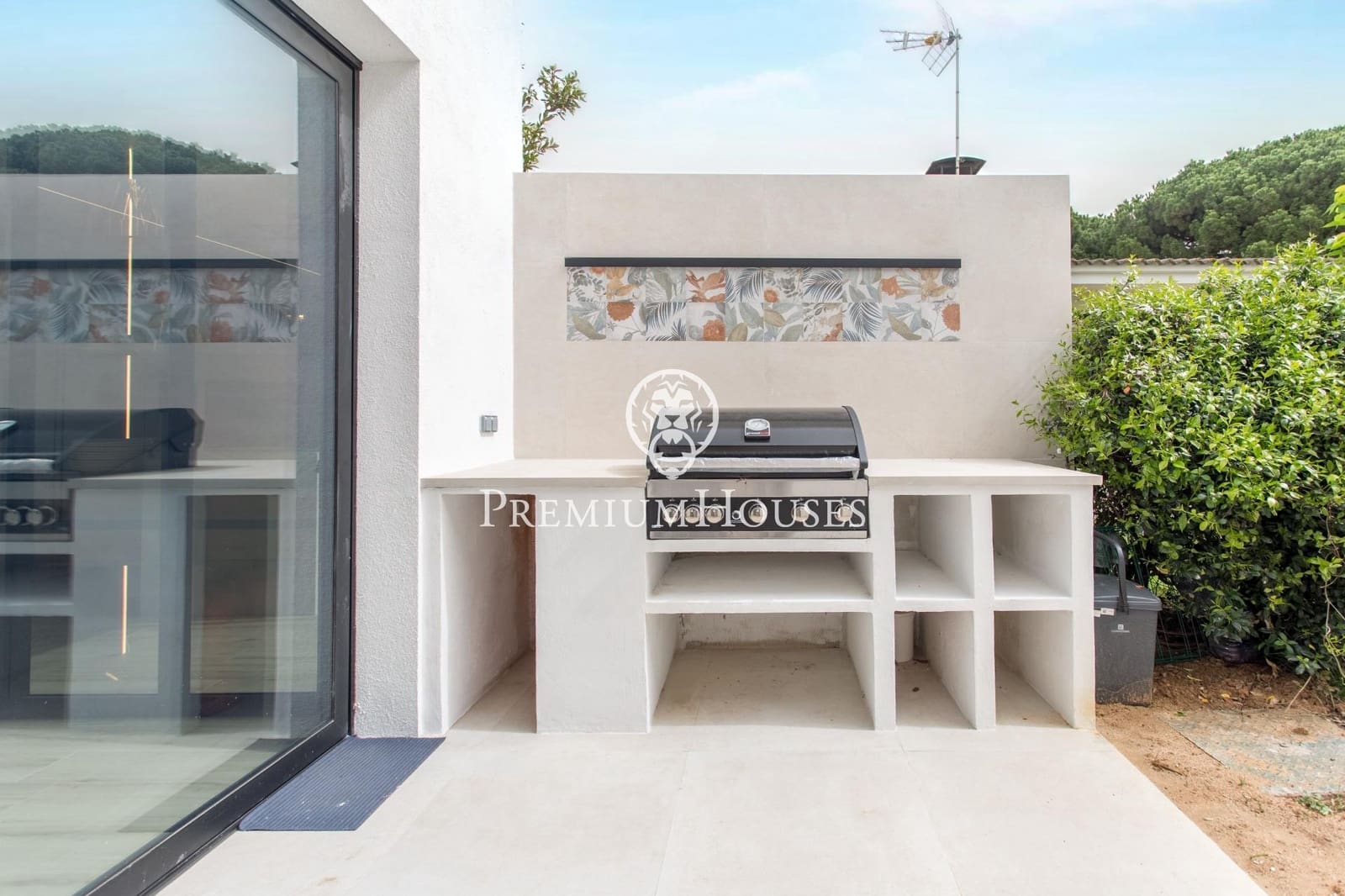 8 soverom Villa til salgs i Sant Andreu de Llavaneres med svømmebasseng garasje - € 2 475 000 (Ref: 9446330)