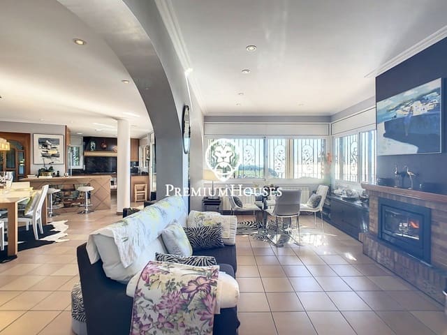 5 makuuhuone Maalaistalo myytävänä paikassa Sant Pol de Mar mukana uima-altaan - 1 300 000 € (Ref: 9465651)