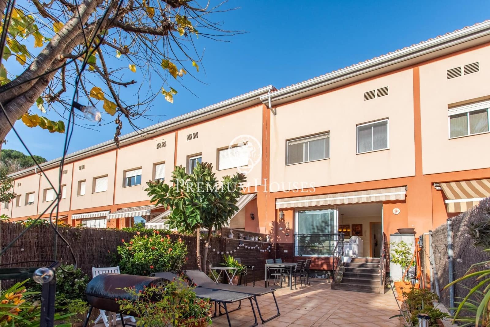 4 slaapkamer Rijtjeshuis te koop in Calella - € 499.000 (Ref: 9474189)