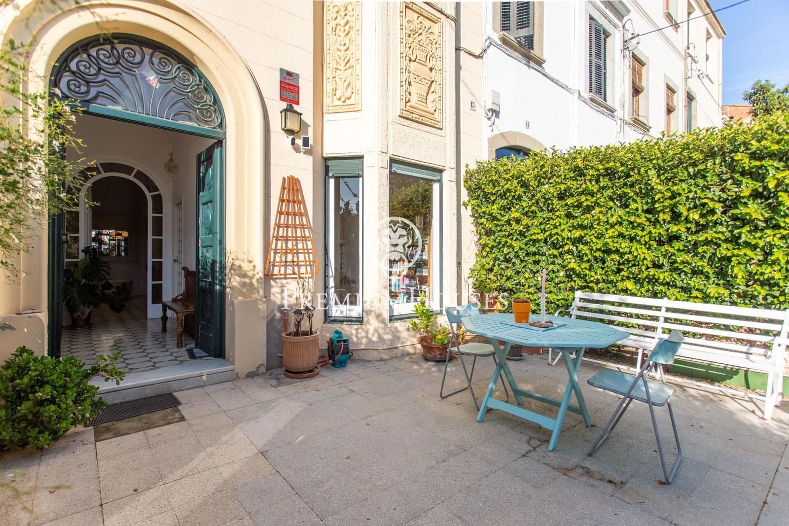 Casa de 4 habitaciones en Vilassar de Mar en alquiler - 3.500 € (Ref: 9474913)