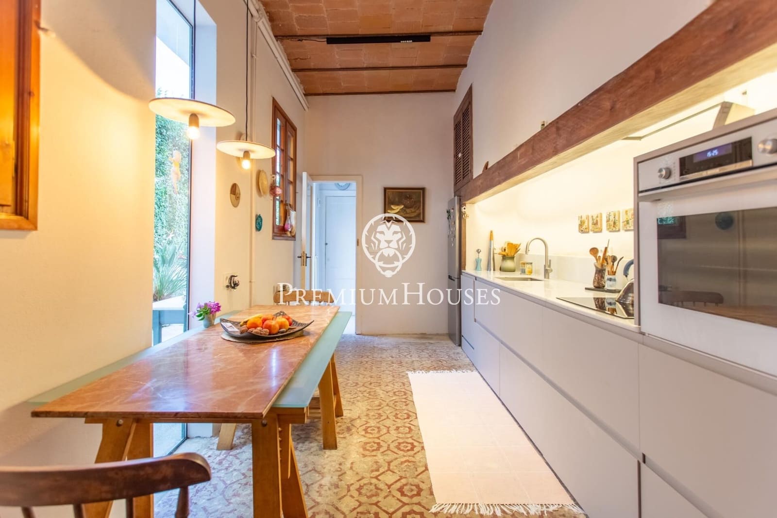 Casa de 4 habitaciones en Vilassar de Mar en alquiler - 3.500 € (Ref: 9474913)