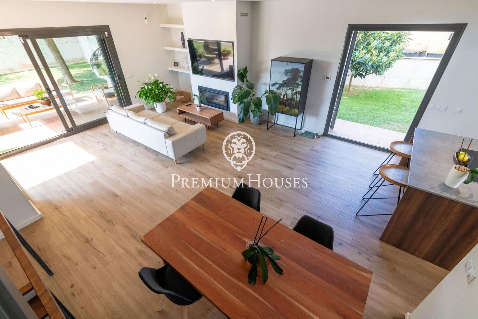 4 bedroom Villa for sale in Mataro with pool garage - € 850,000 (Ref: 9482036)