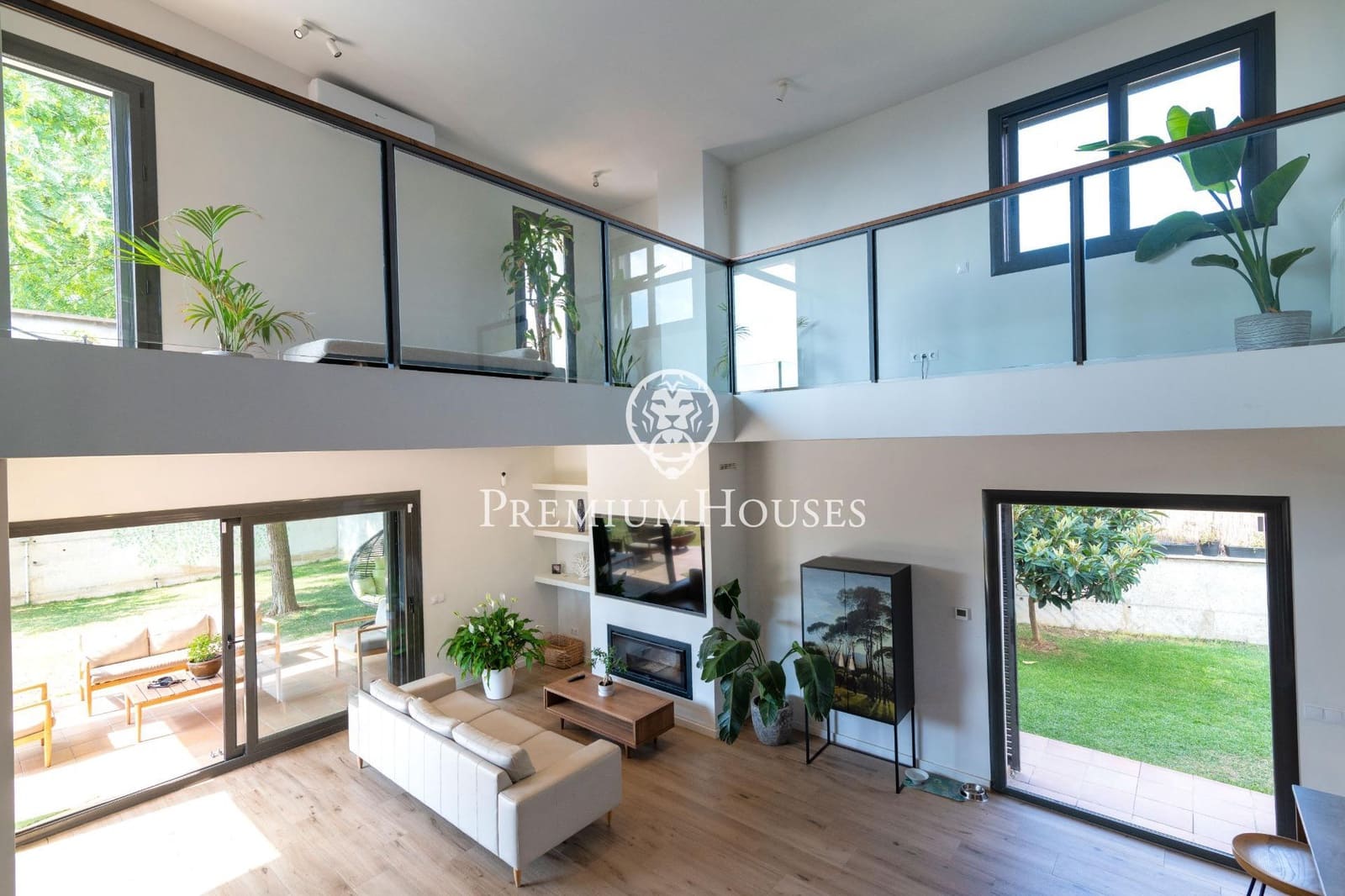 4 bedroom Villa for sale in Mataro with pool garage - € 850,000 (Ref: 9482036)