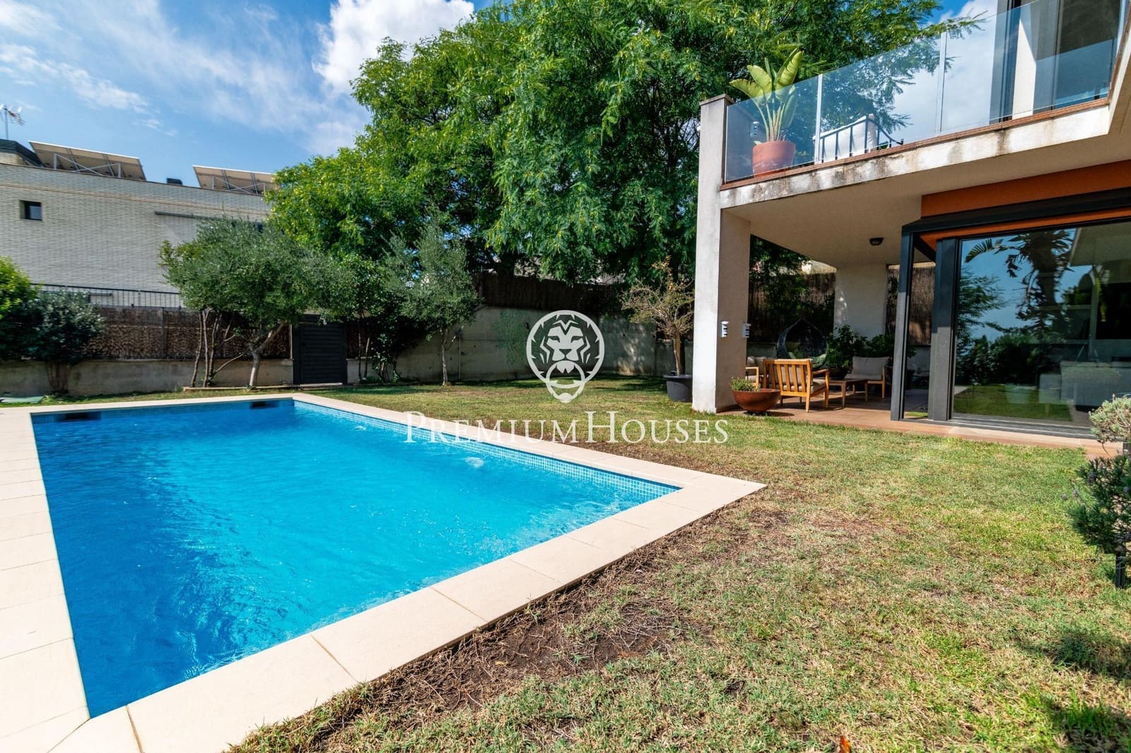 4 bedroom Villa for sale in Mataro with pool garage - € 850,000 (Ref: 9482036)