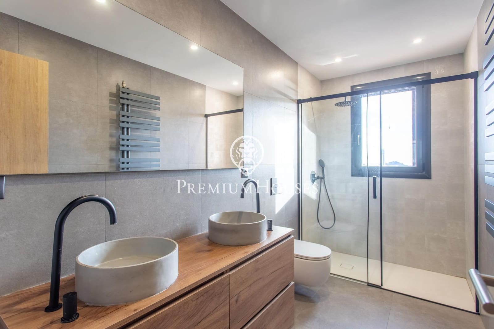 4 bedroom Villa for sale in Mataro with pool garage - € 850,000 (Ref: 9482036)