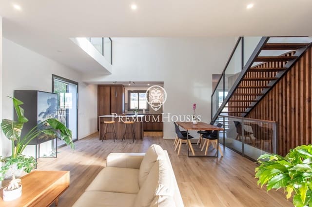 4 sovrum Villa till salu i Mataró med pool garage - 819 000 € (Ref: 9482036)