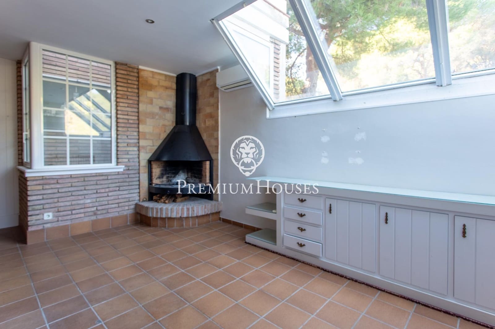 Finca/Casa Rural de 10 habitaciones en Cabrera de Mar en venta con piscina garaje - 1.750.000 € (Ref: 9485292)