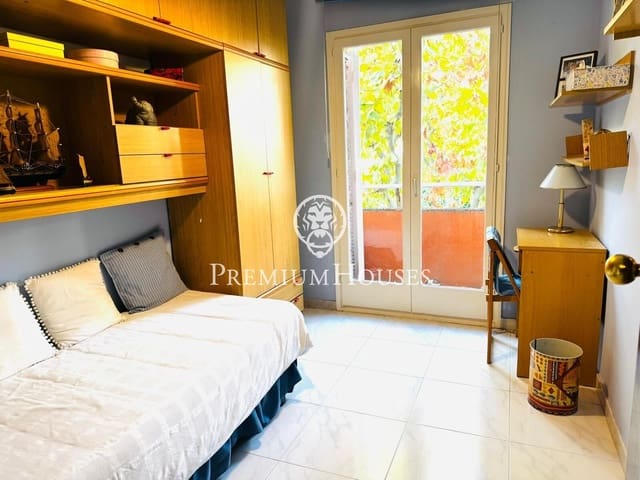 5 makuuhuone Rivitalo myytävänä paikassa El Masnou mukana 
autotalli - 649 000 € (Ref: 9497179)