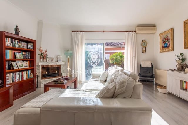 5 sovrum Radhus till salu i El Masnou med garage - 649 000 € (Ref: 9497179)