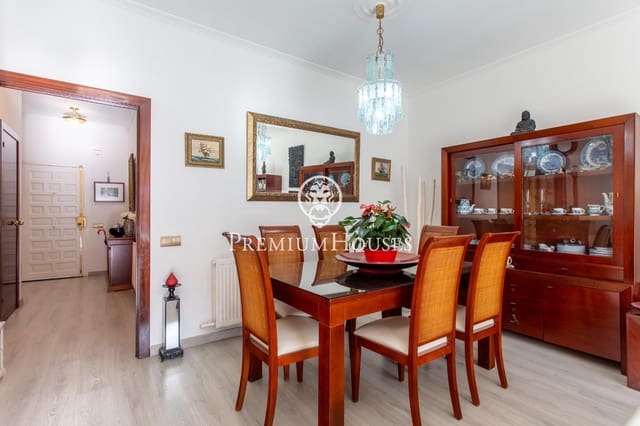 5 sovrum Radhus till salu i El Masnou med garage - 649 000 € (Ref: 9497179)