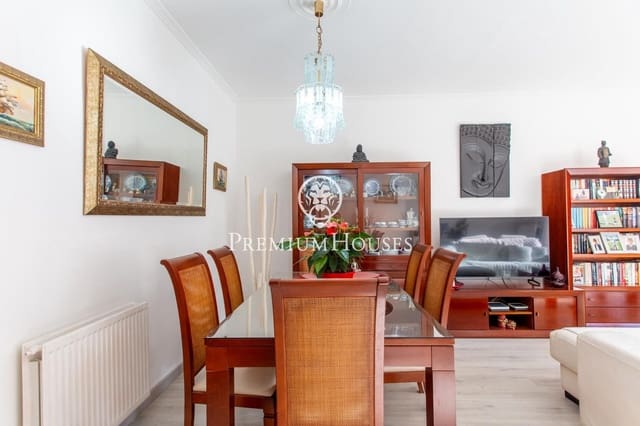 5 sovrum Radhus till salu i El Masnou med garage - 649 000 € (Ref: 9497179)