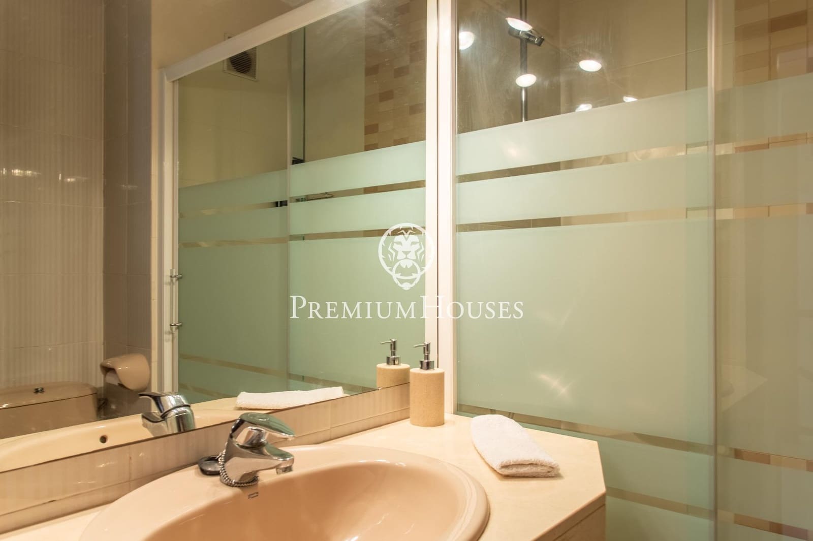 Adosado de 5 habitaciones en El Masnou en venta con garaje - 649.000 € (Ref: 9497179)