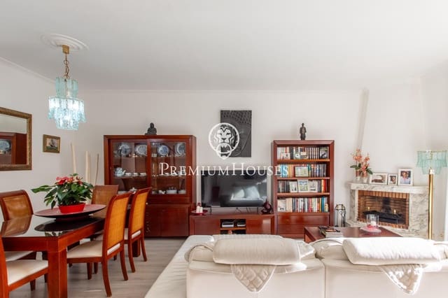 5 sovrum Radhus till salu i El Masnou med garage - 649 000 € (Ref: 9497179)