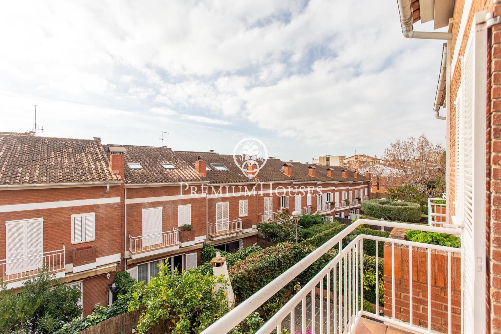 Adosado de 5 habitaciones en El Masnou en venta con garaje - 649.000 € (Ref: 9497179)