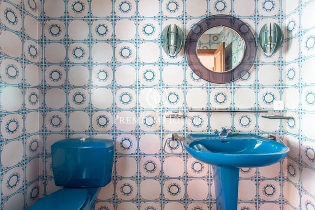 8 makuuhuone Maalaistalo myytävänä paikassa Argentona mukana 
autotalli - 1 250 000 € (Ref: 9502671)