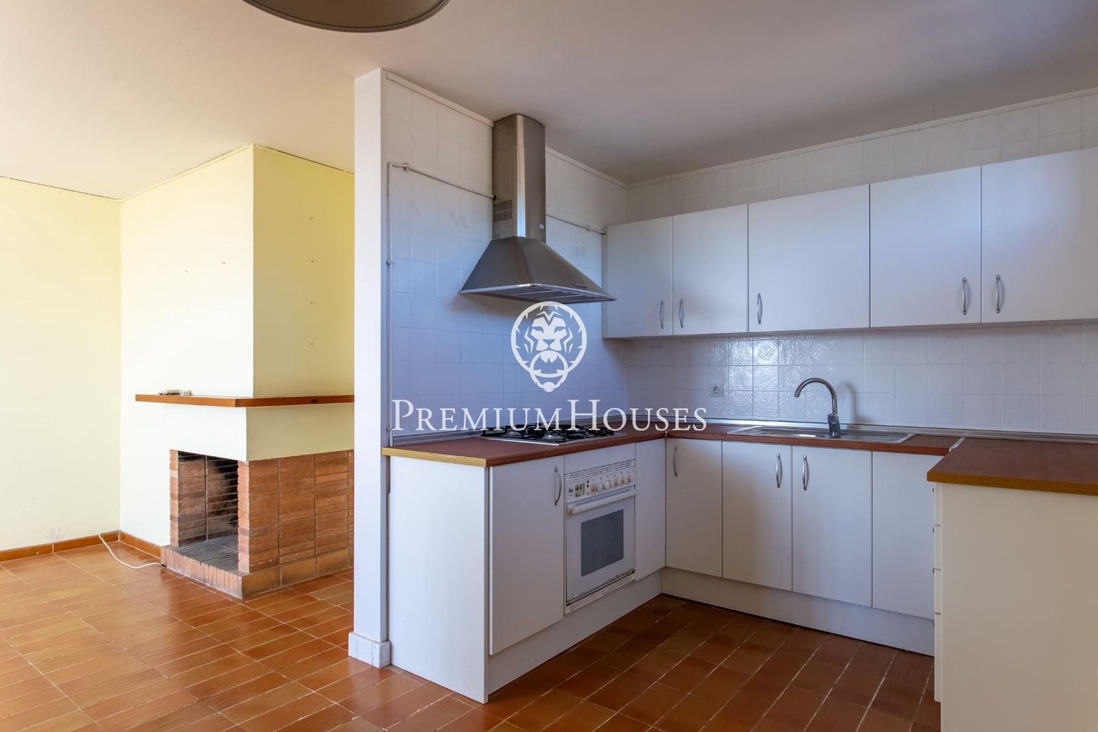 8 bedroom Finca/Country House for sale in Argentona with garage - € 1,250,000 (Ref: 9502671)