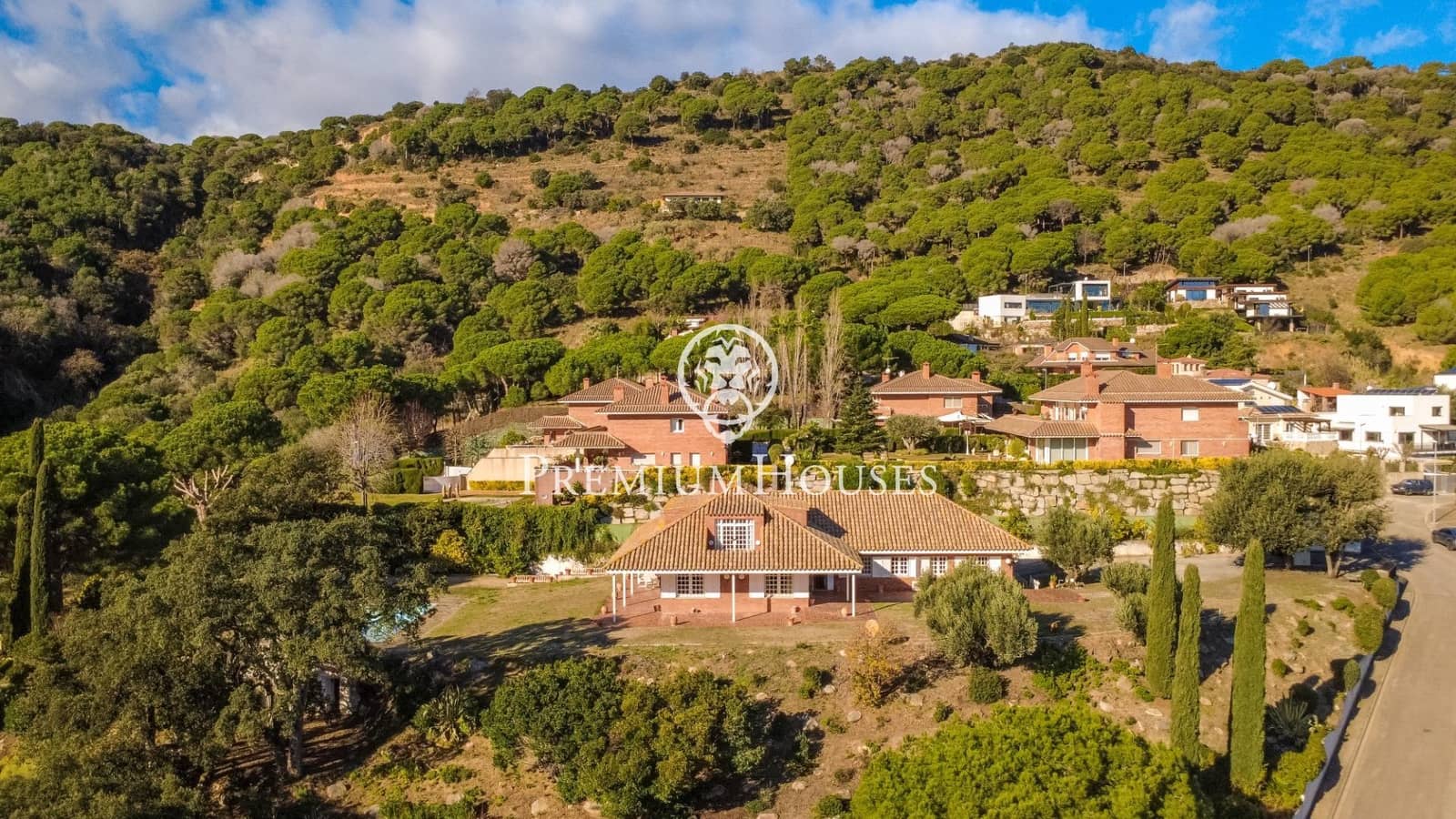 8 bedroom Finca/Country House for sale in Argentona with garage - € 1,250,000 (Ref: 9502671)