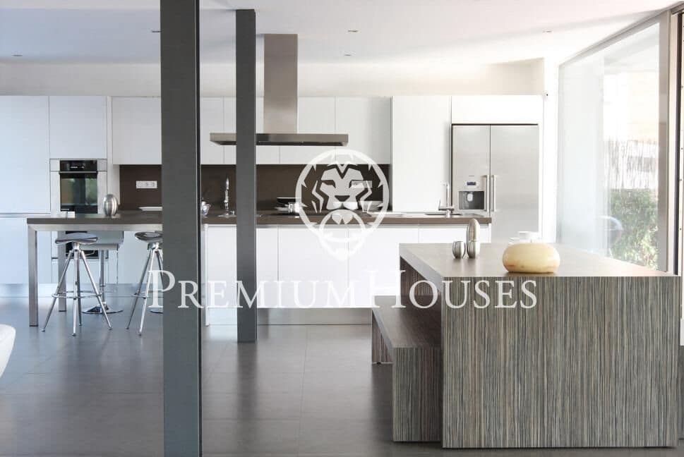 5 sypialnia Willa do wynajęcia w Alella z basenem garażem - 4 500 € (Ref: 9504567)