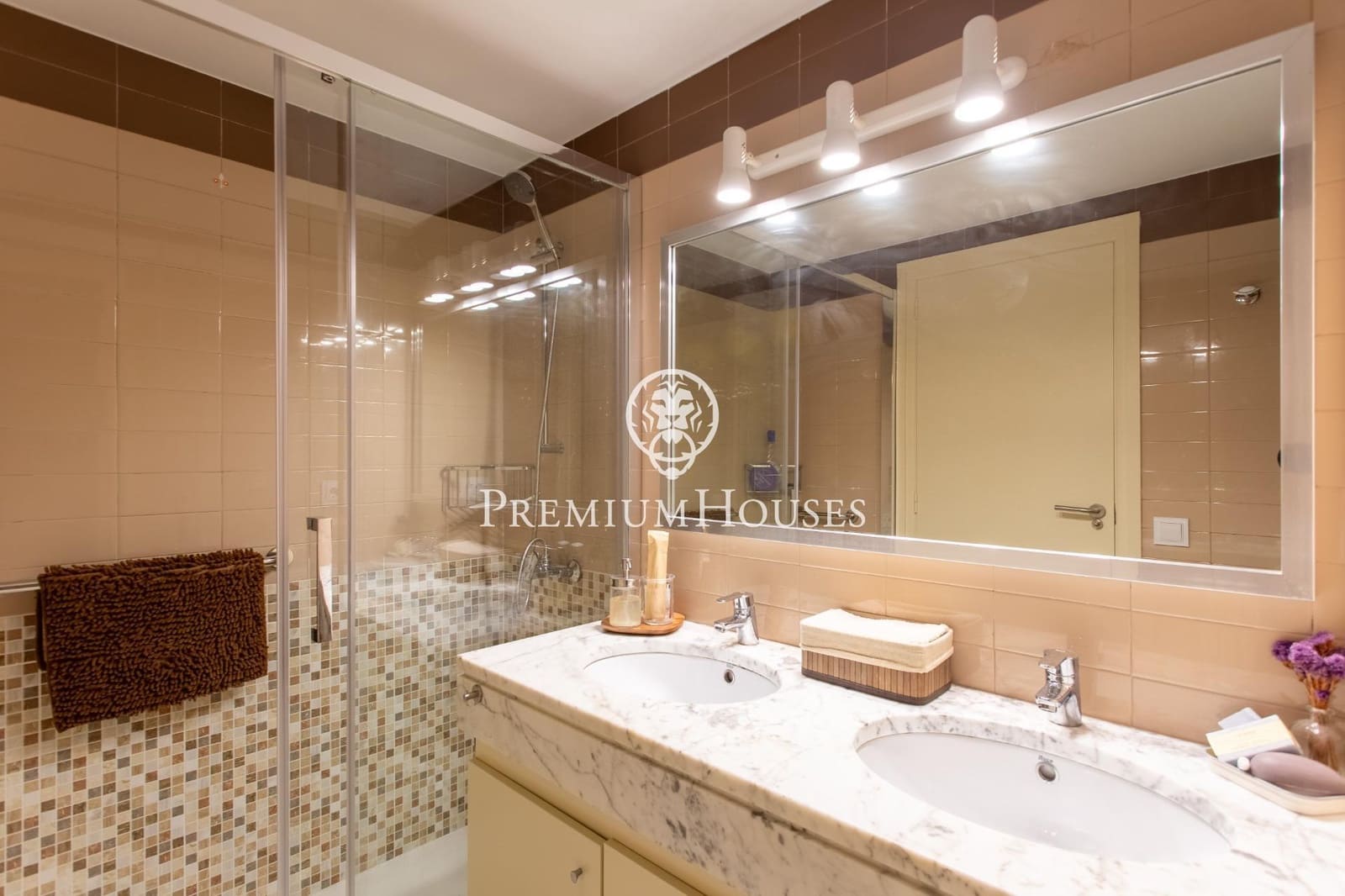 4 quarto Apartamento para venda em Sant Vicenc de Montalt com piscina garagem - 1 185 000 € (Ref: 9513397)