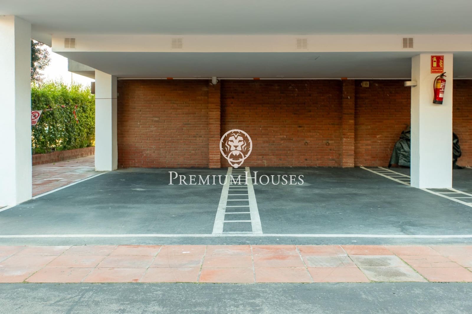 4 quarto Apartamento para venda em Sant Vicenc de Montalt com piscina garagem - 1 185 000 € (Ref: 9513397)