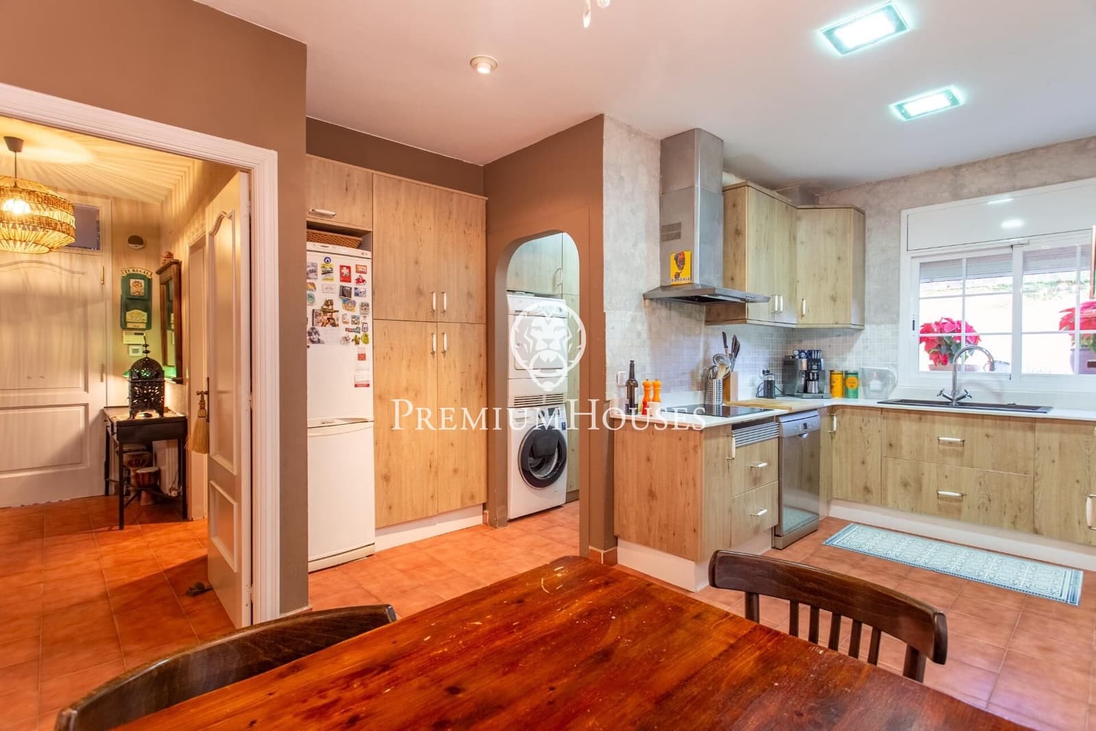 4 bedroom Townhouse for sale in Cabrera de Mar with garage - € 740,000 (Ref: 9513401)