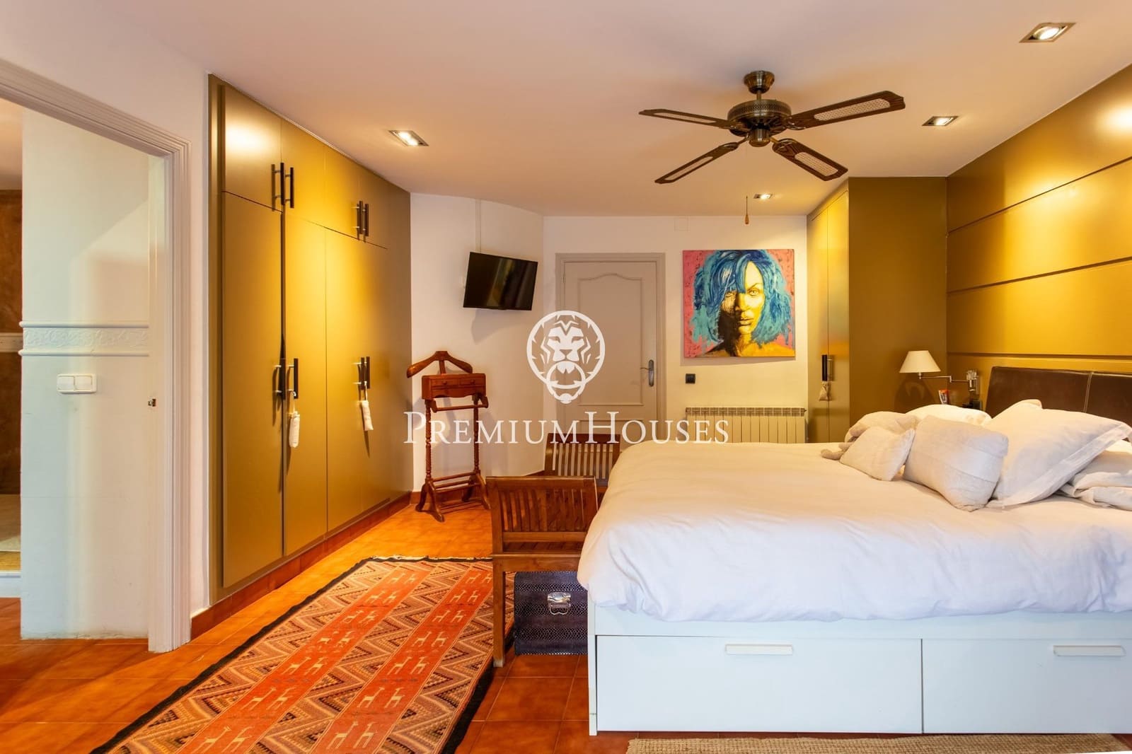 4 bedroom Townhouse for sale in Cabrera de Mar with garage - € 740,000 (Ref: 9513401)