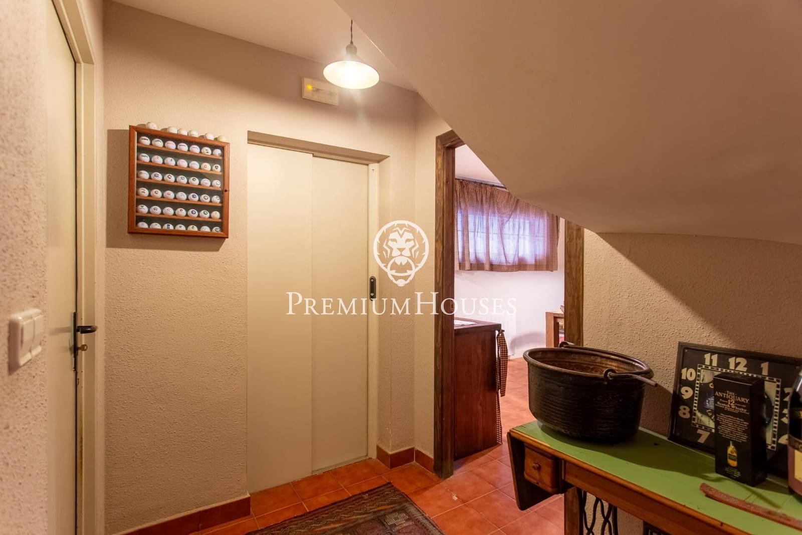 4 bedroom Townhouse for sale in Cabrera de Mar with garage - € 740,000 (Ref: 9513401)