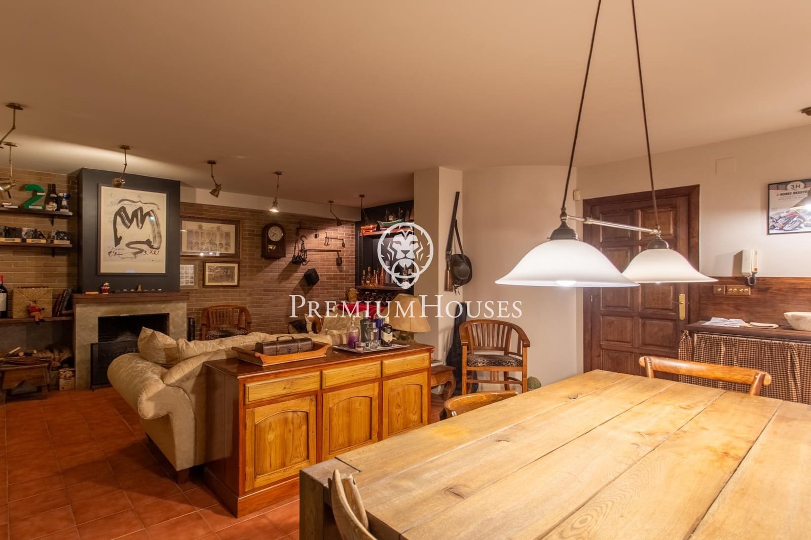 4 bedroom Townhouse for sale in Cabrera de Mar with garage - € 740,000 (Ref: 9513401)