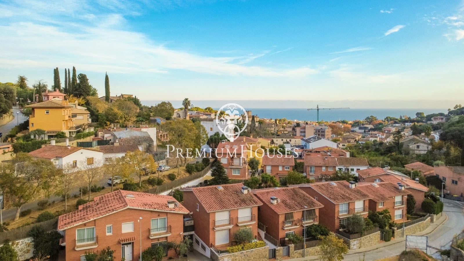 4 bedroom Townhouse for sale in Cabrera de Mar with garage - € 740,000 (Ref: 9513401)