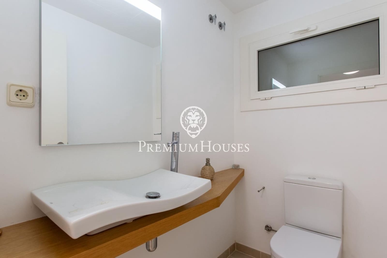 7 sypialnia Willa do wynajęcia w Sant Andreu de Llavaneres z basenem - 6 000 € (Ref: 9518989)