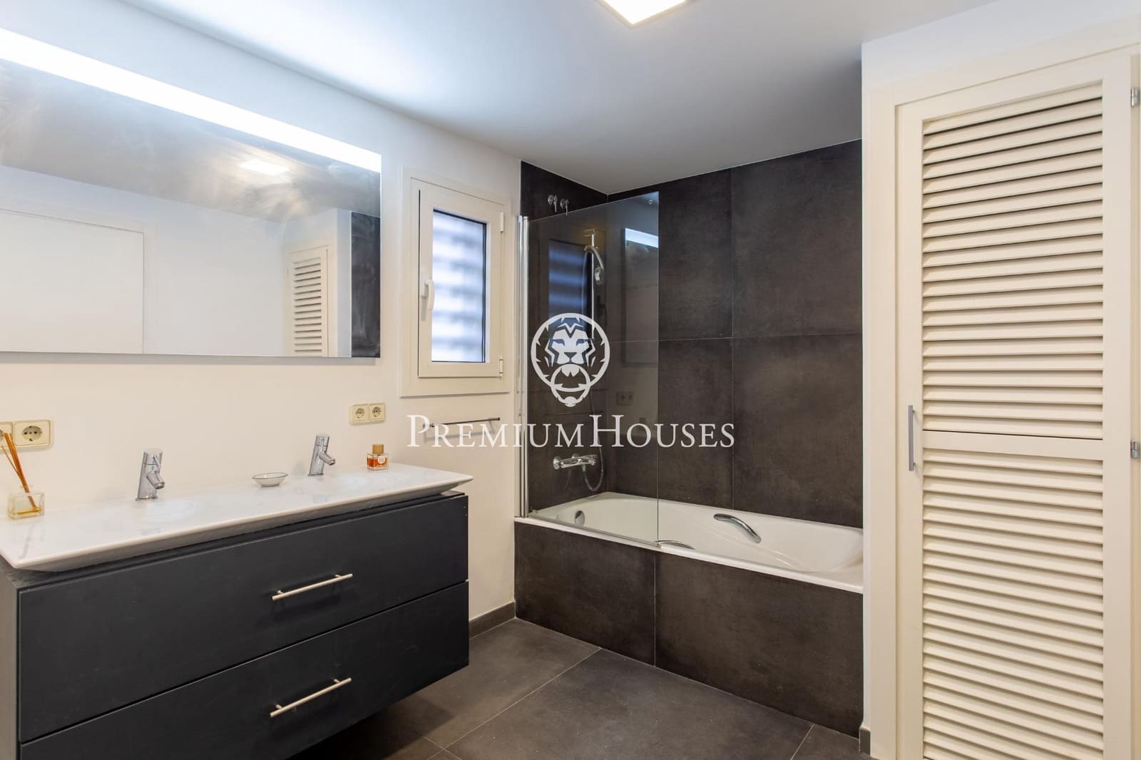 7 sypialnia Willa do wynajęcia w Sant Andreu de Llavaneres z basenem - 6 000 € (Ref: 9518989)