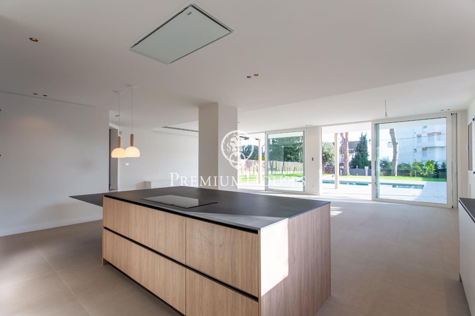 4 Zimmer Villa zu vermieten in Sant Andreu de Llavaneres mit Pool Garage - 5.800 € (Ref: 9518990)